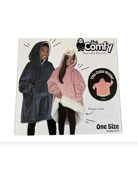 The Comfy New In Box Wearable Blanket Sherpa Lined Pink Blush One Size ages 3-10